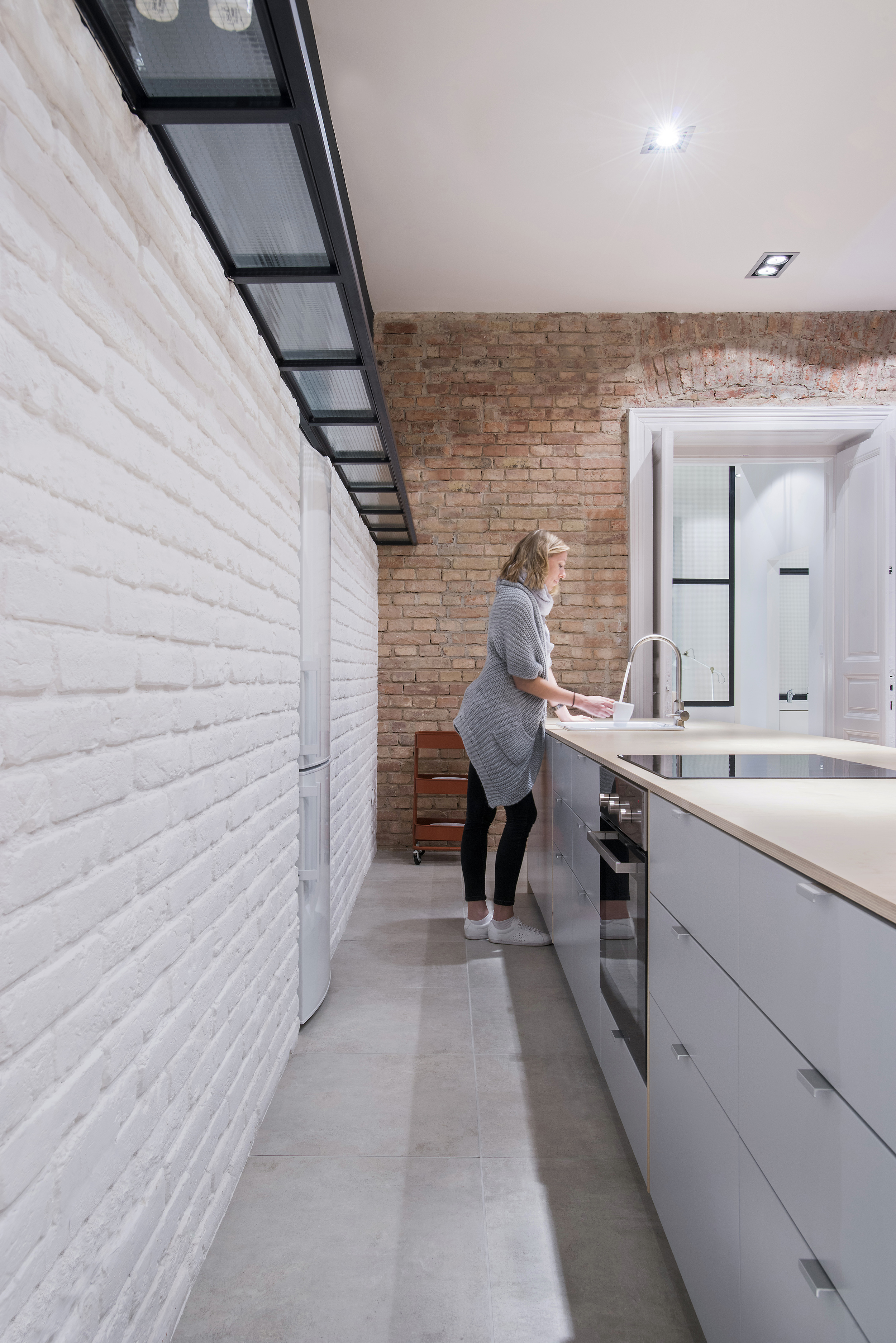 炼狱般的公寓,英雄般的生活-11