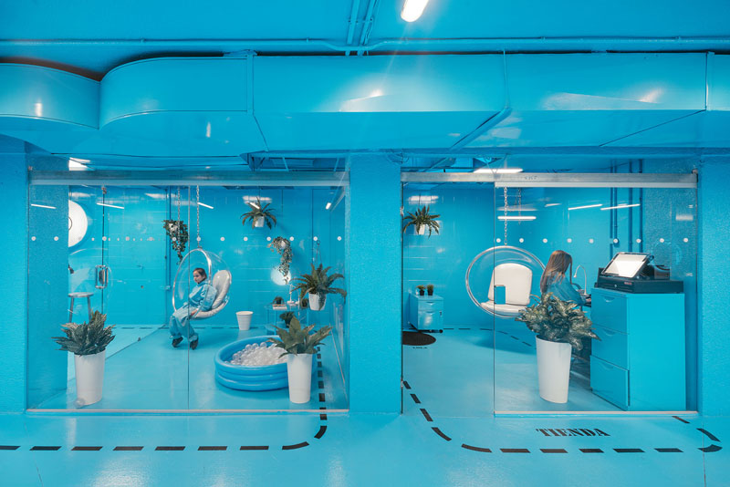 深邃湛藍的療癒系設計 ─ 西班牙馬德里的Burbucar洗車場-3