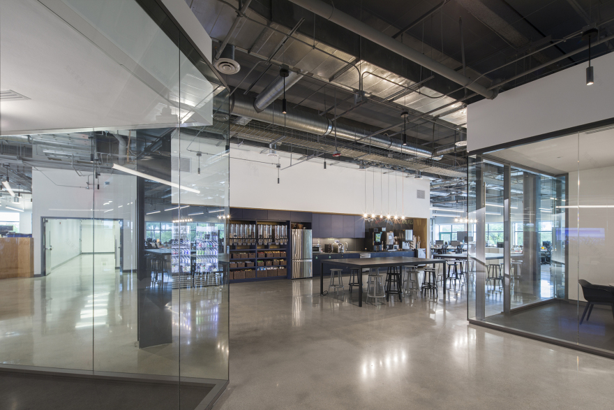 魔力跃动·创新科技公司总部室内设计丨GLAVOVIC STUDIO-20