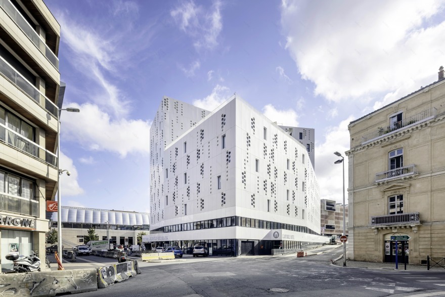 贝洛阿酒店 · 三维折叠的共享城市空间-16