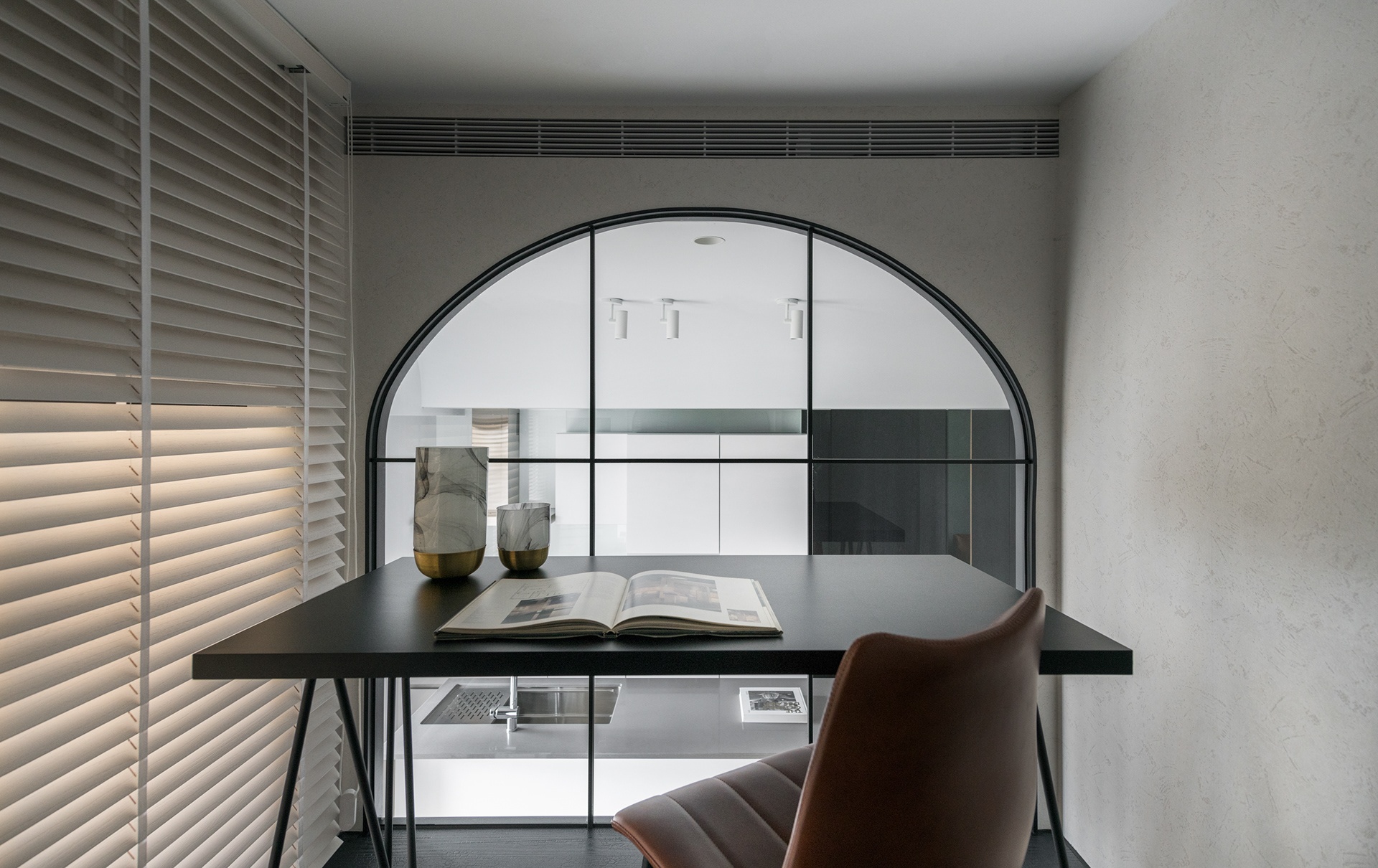 台北士林区黑与白小户型设计丨中国台北-16