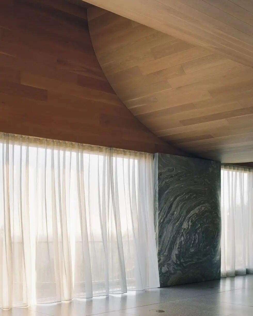 西班牙“角之屋”－古宅遗迹改造的山间豪宅-8