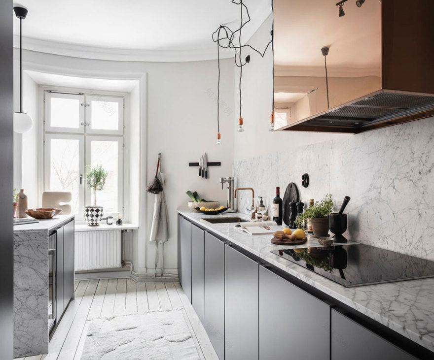 温馨瑞典公寓 | 不同空间的和谐色彩搭配-17