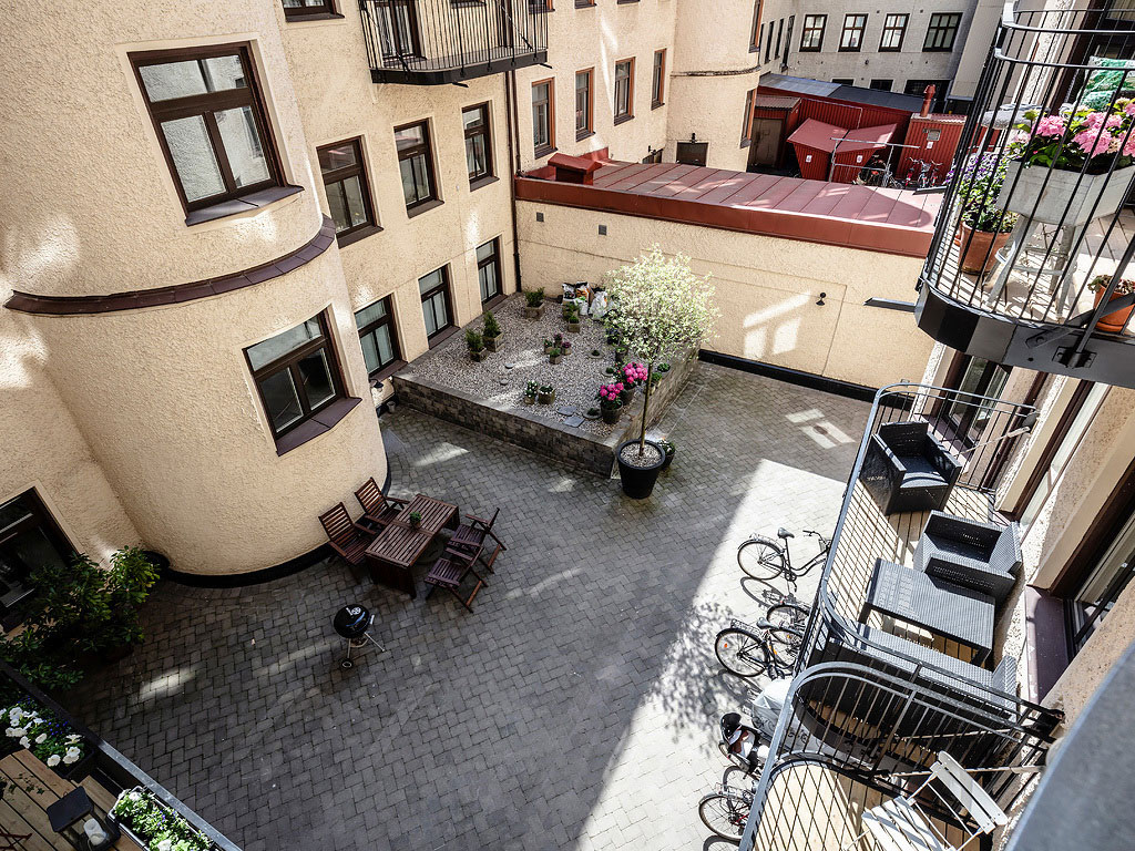 斯德哥尔摩 73 平米全白客厅不锈钢厨房公寓-36