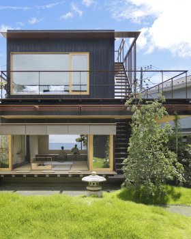 Modern Ryokan Kishi-ke Guest House / G architects studio