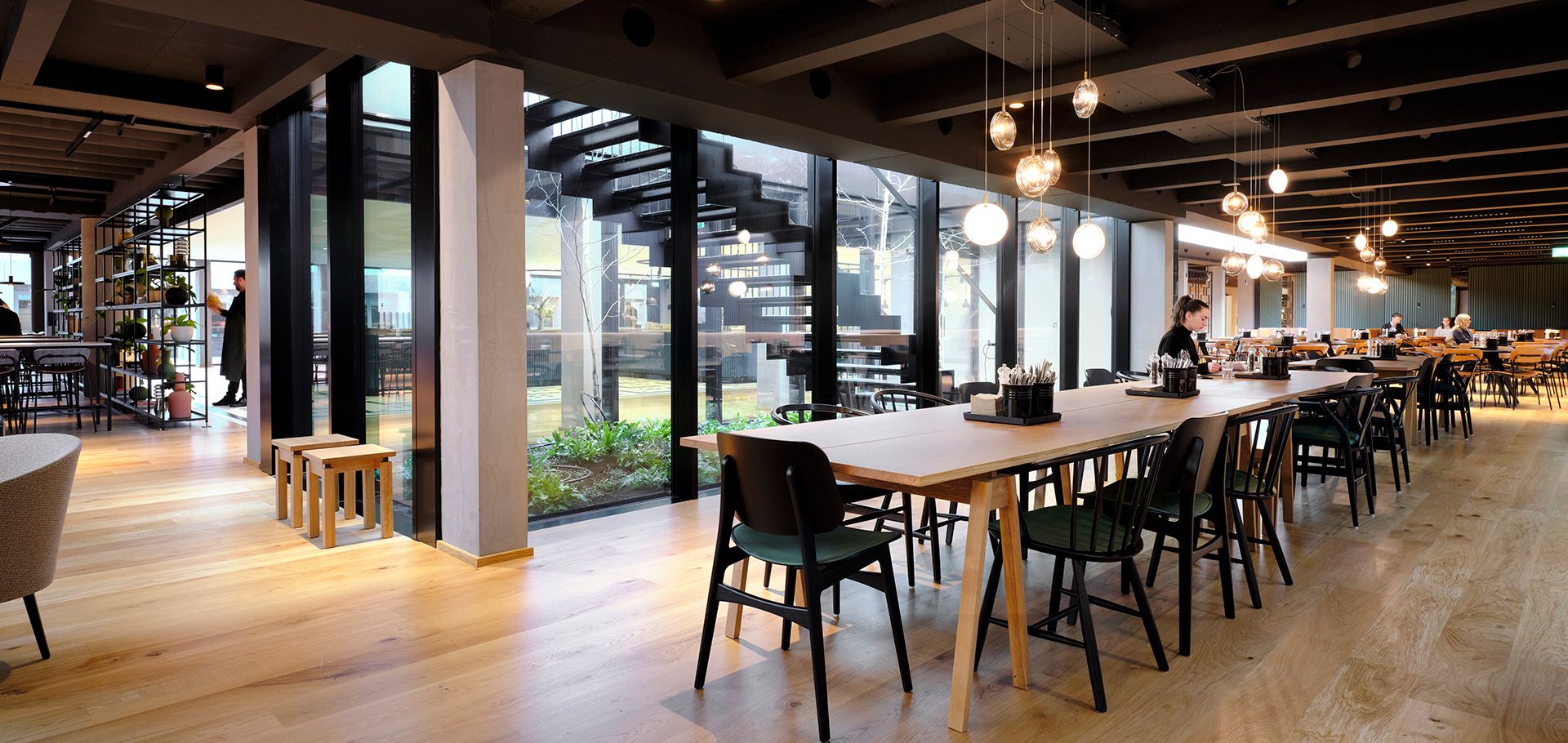 Maersk Bistro（从食堂到总部核心的转变）丨丹麦哥本哈根丨PLH-48