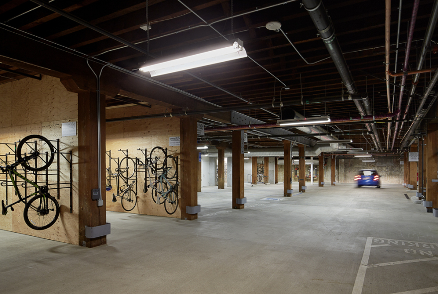 Weebly 办公室-- 旧金山历史仓库的现代改造-33