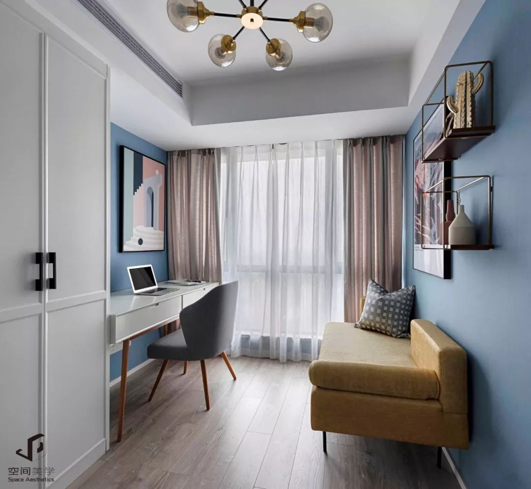 90 后小夫妻的 110㎡混搭三居室,原木、色彩与动漫的奇妙融合-38