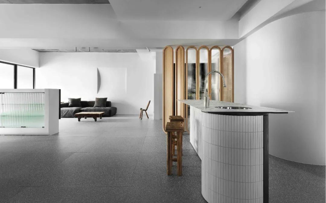 和谐共生 · 平静祥和空间设计丨地所设计-11