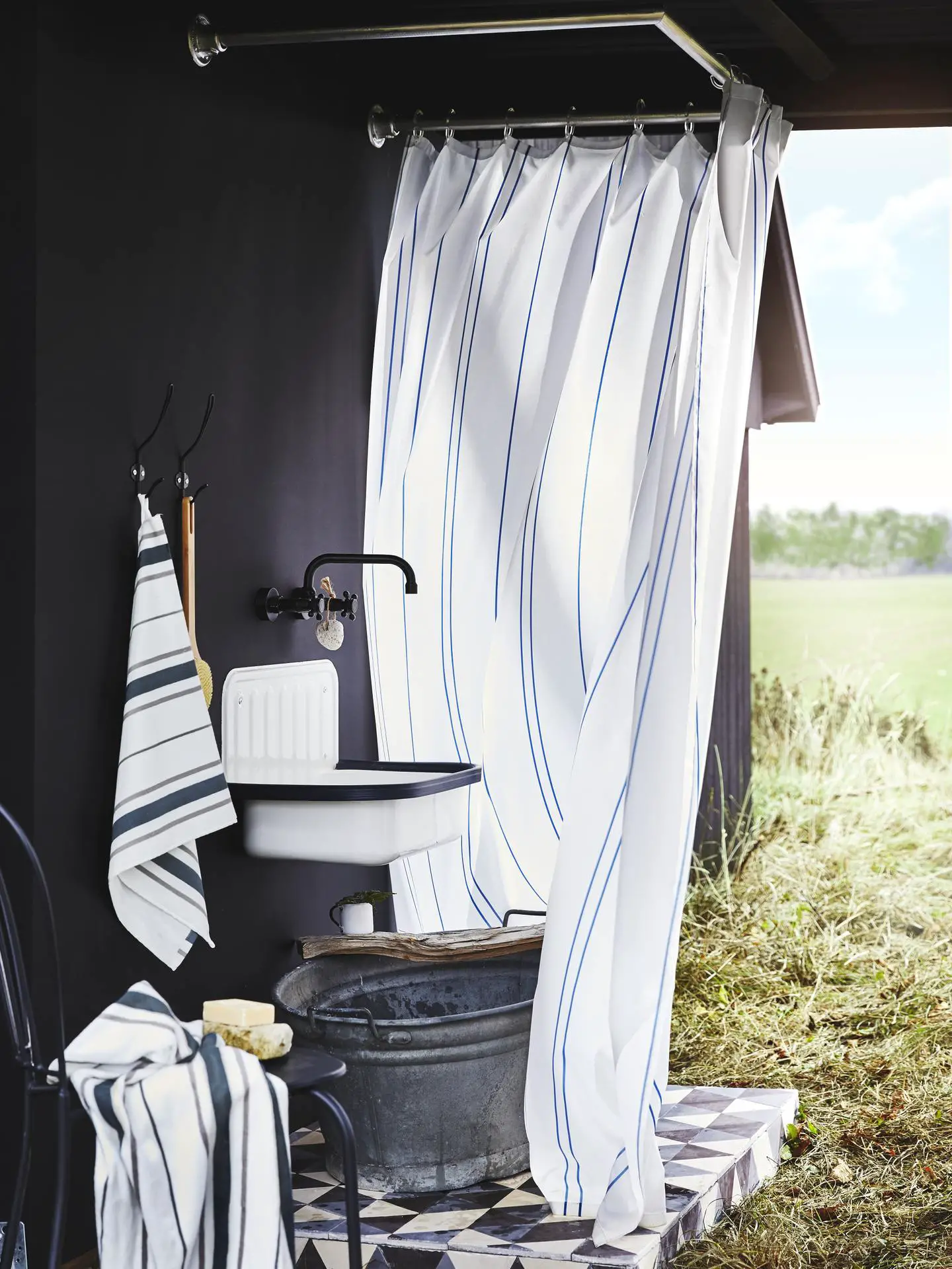 "Ikea 推出春季蓝色和藤编家具系列"-15