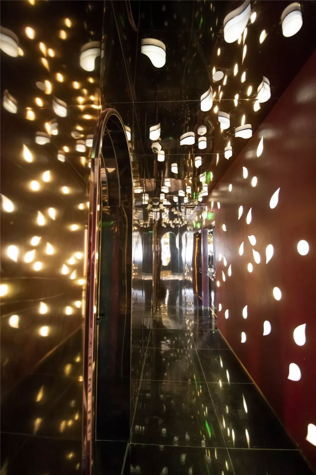 三里屯新地标 Tang by Meeting Someone，融汇中西设计之美-24