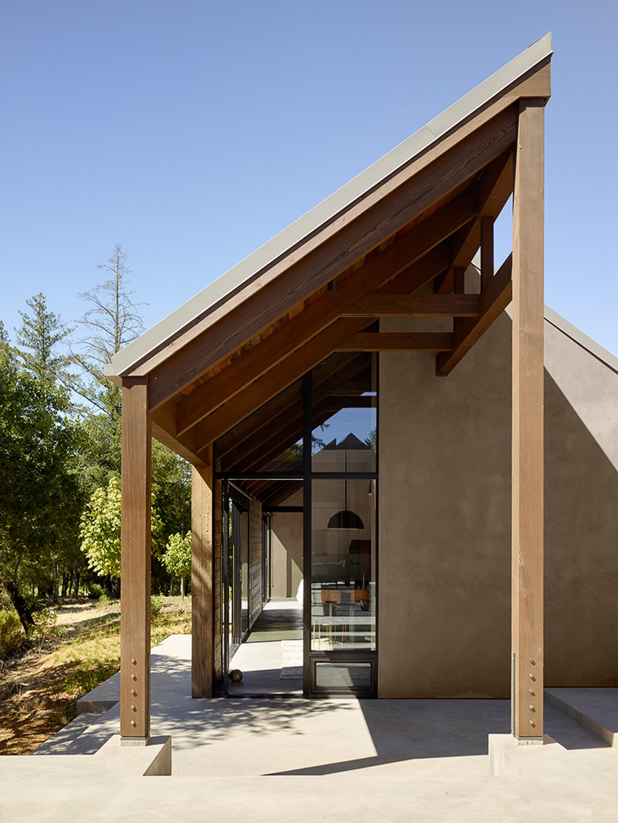 Sentinel Ridge Farmhouse Display Contemporary and Agrarian Aesthetics-7