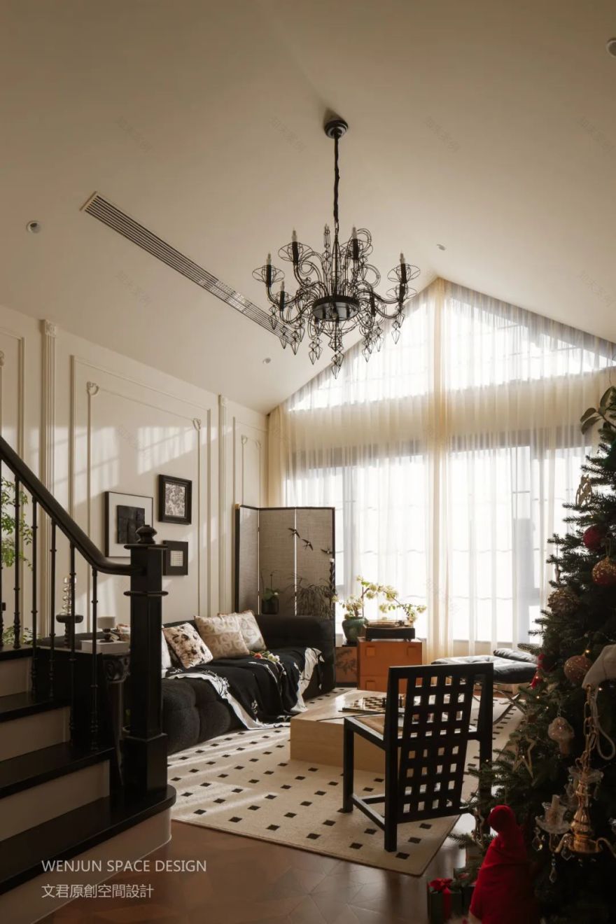 实景落地|230㎡黑白法式复古别墅,是赫本公主的家没错了-18