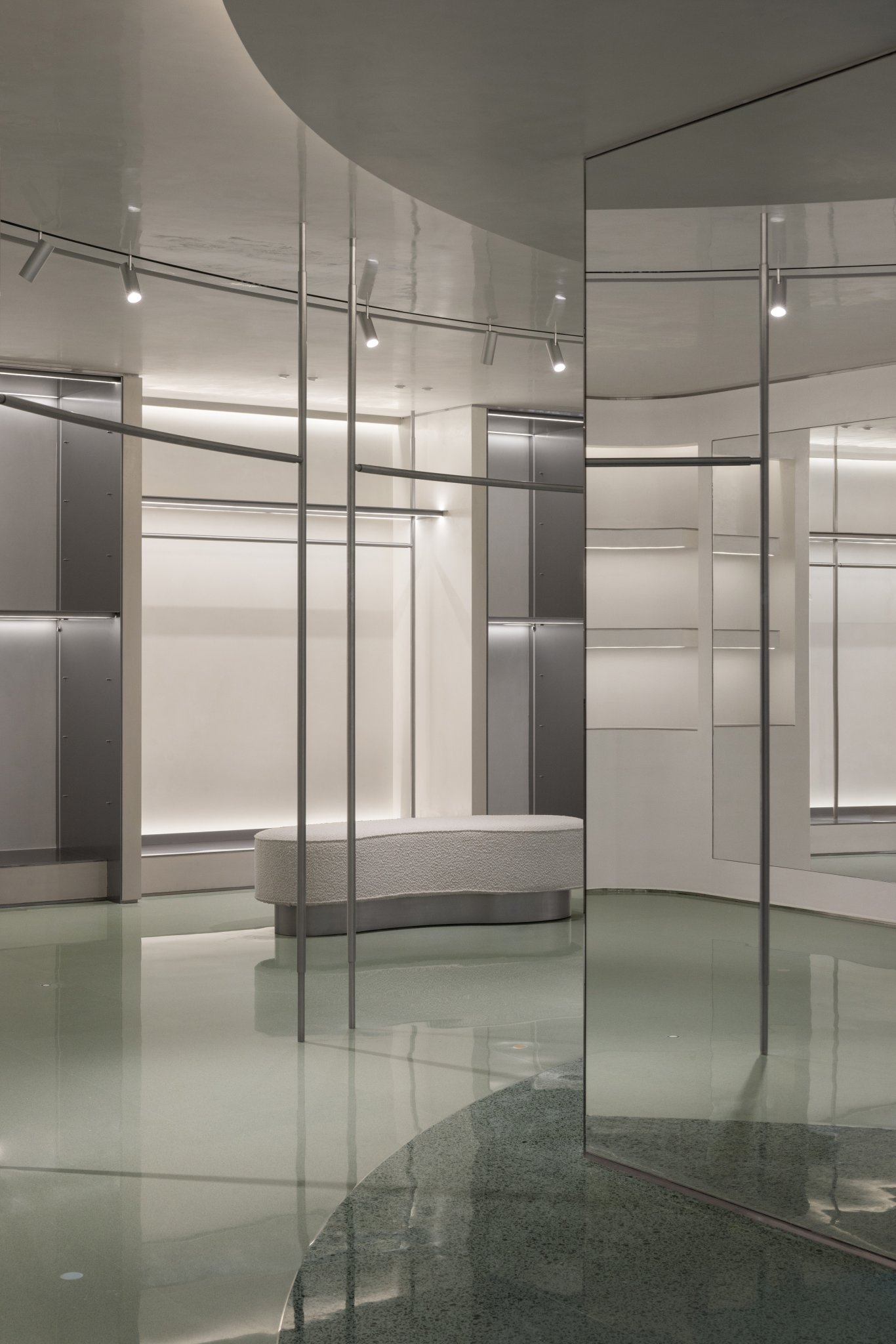 Mark & Lona北京旗舰店丨中国北京丨STUDIO 4,301-24