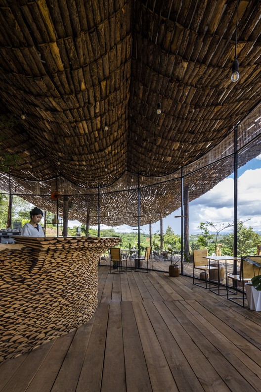 融入自然的宁静咖啡馆丨越南丨The Bloom-19