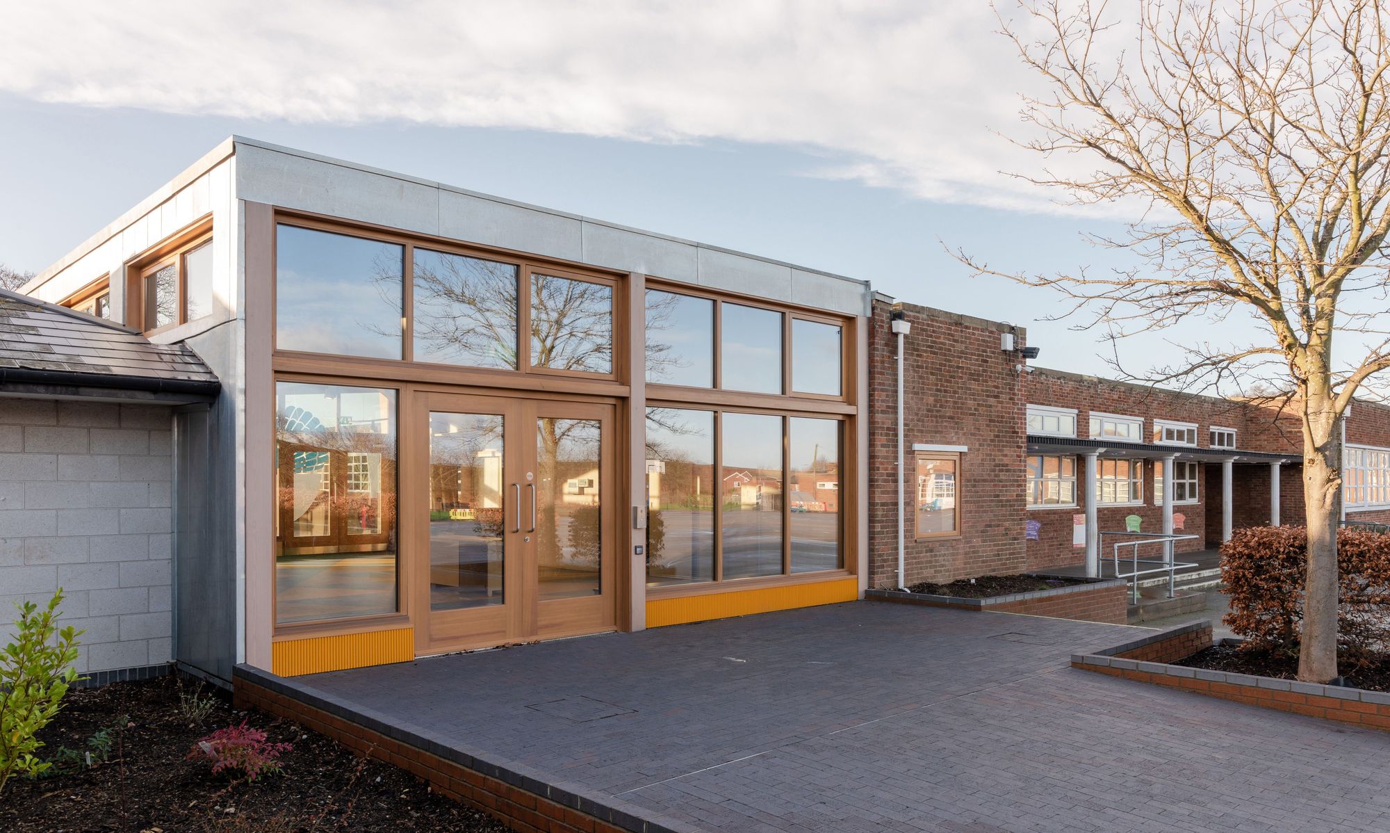 Wroughton Academy / DK-CM-15