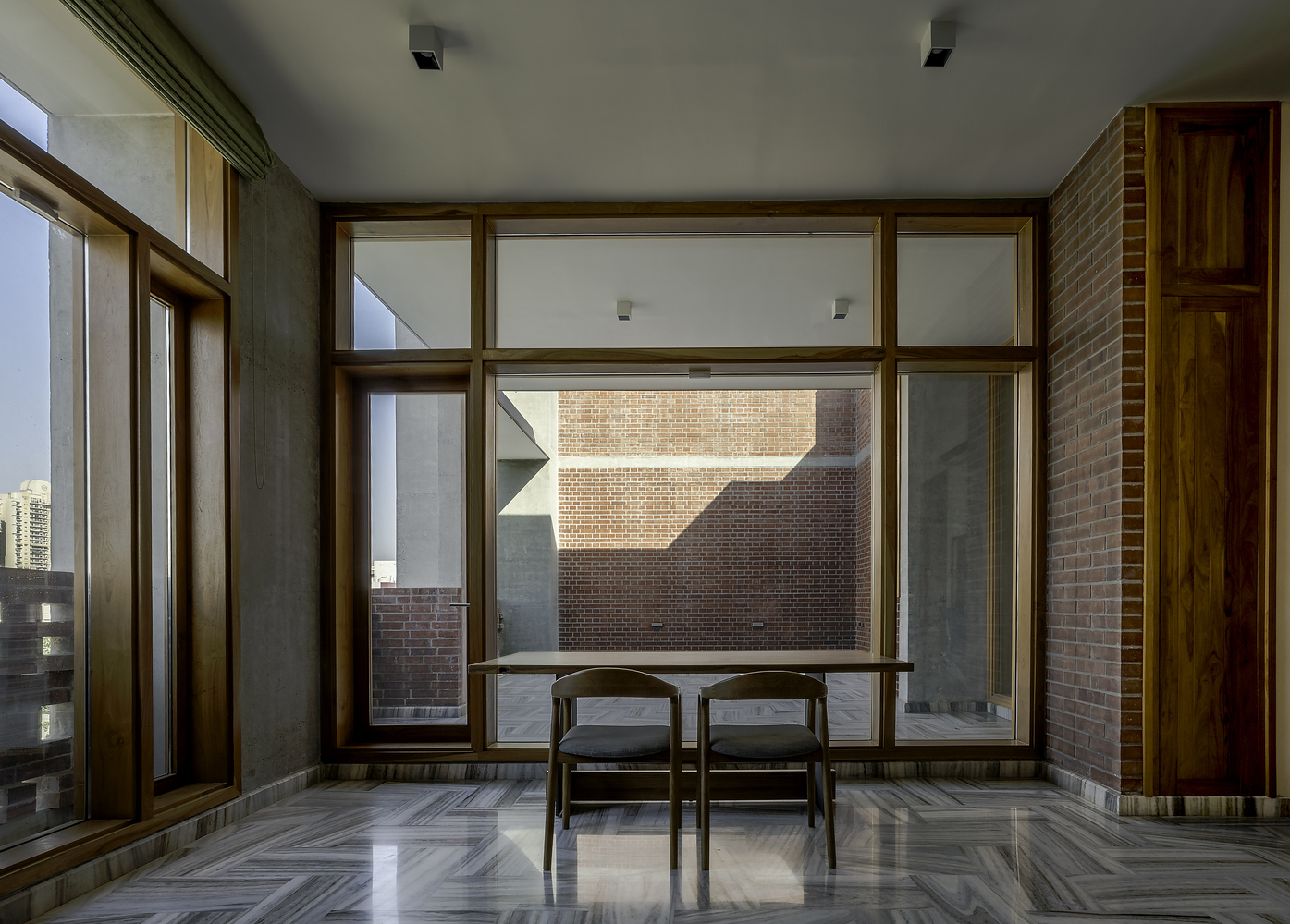 印度紧密家庭共享生活砖房设计-35