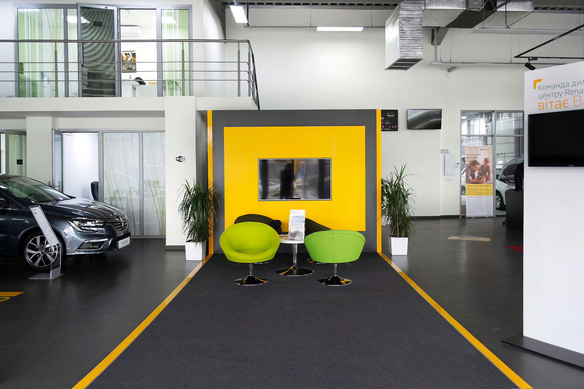 RENAULT 汽车展厅设计丨乌克兰-14