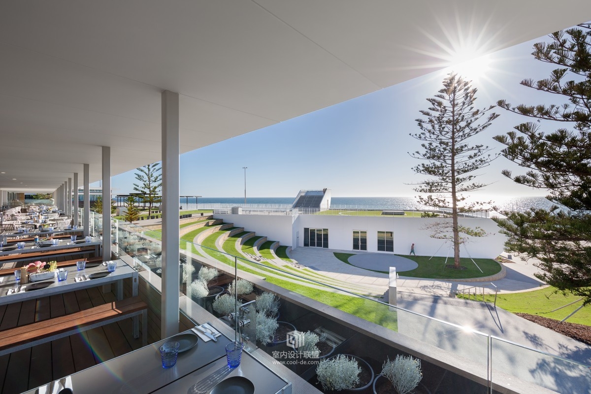 沙滩冲浪俱乐部-1