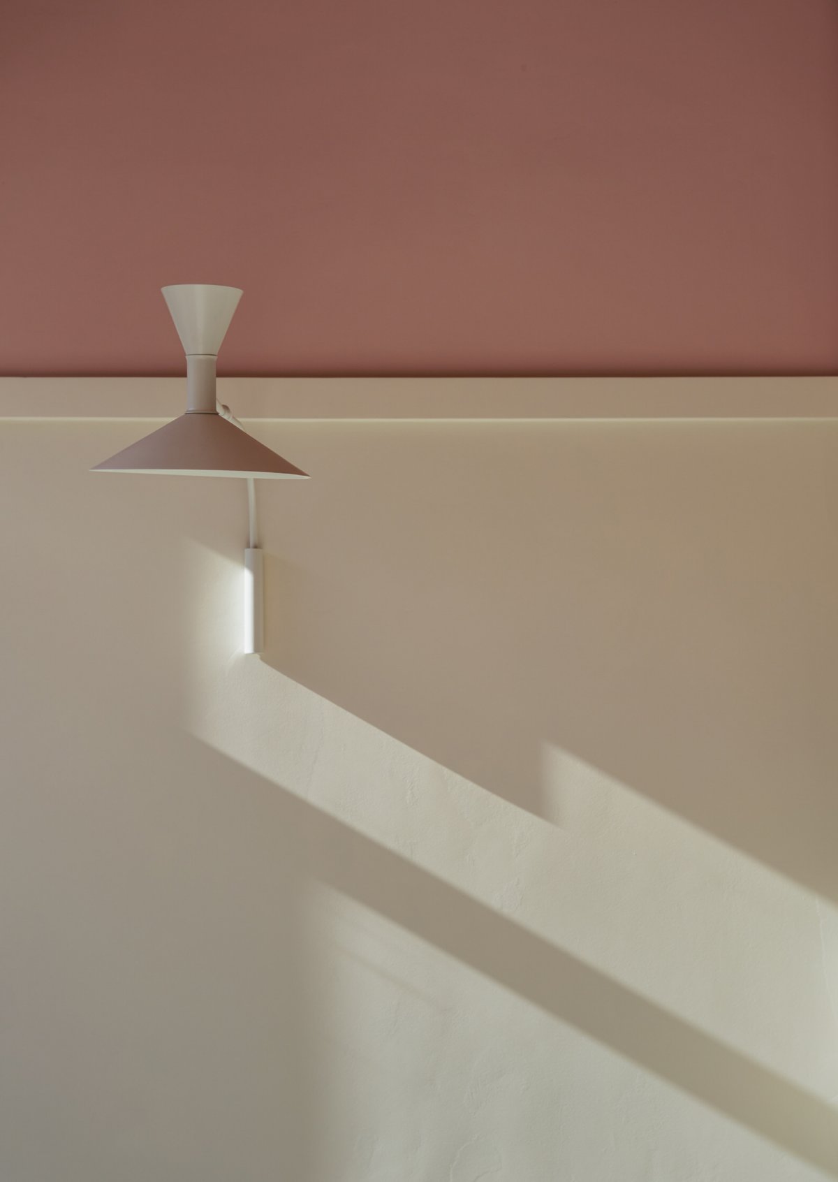 伦敦油漆店 Lick 的简约现代主义内部空间设计丨英国伦敦丨Oskar Kohnen Studio-14