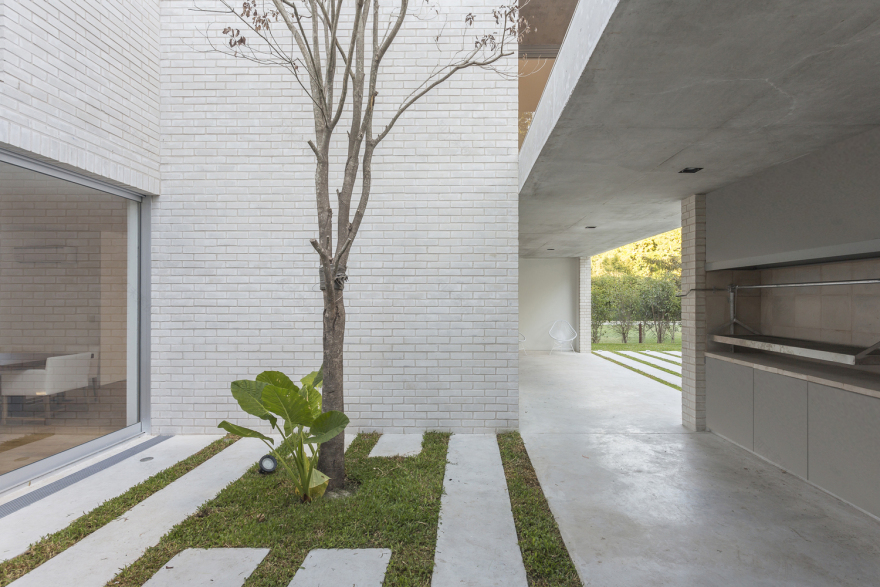 Newman House Nicolás Pinto da Mota, Victoria Maria Falcon-28