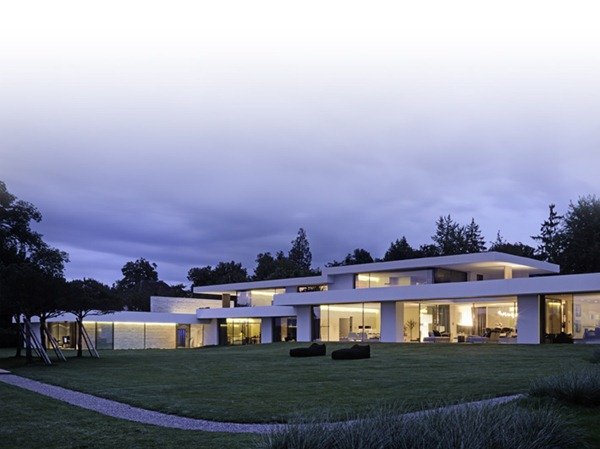 豪华别墅 现代风格Swiss Fine Line無與倫比的海濱別墅-5