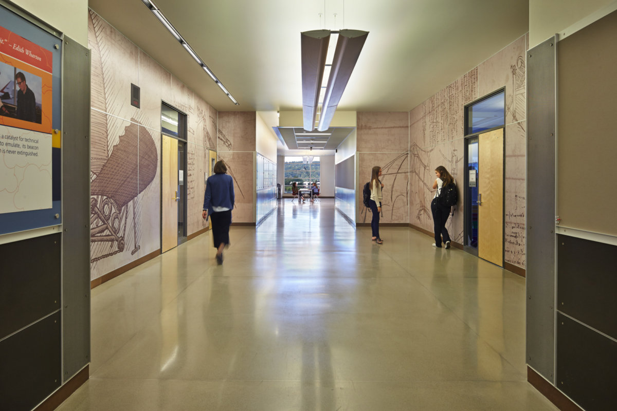 雷斯贝克航空高中-35