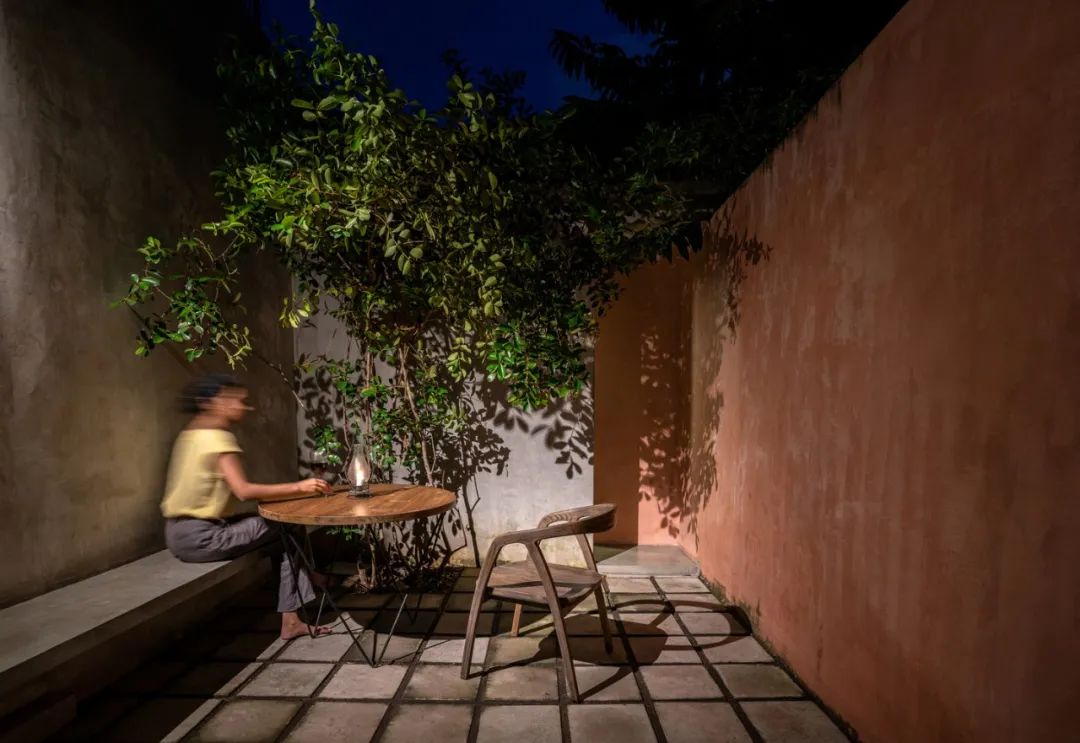 50 年老宅变多元工作室丨勾勾手设计网-21