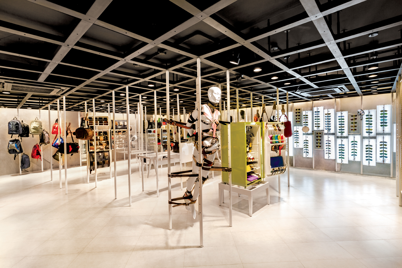 颠覆传统的 Fastrack 商店设计-15