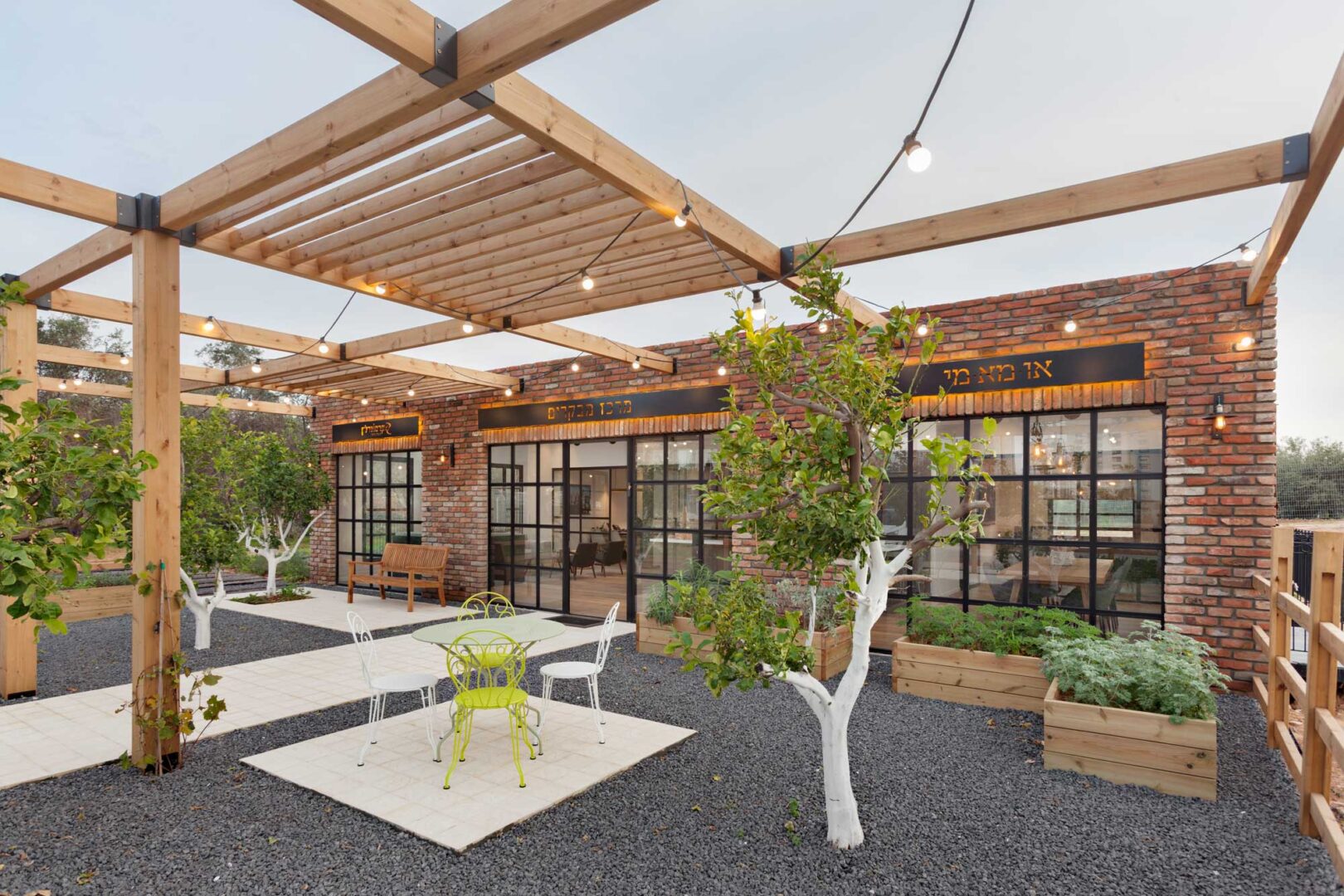 项目“奥玛米”（Oummami）丨以色列霍隆丨雷乌文尼室内设计事务所,约西  莫尔  西翁建筑师事务所等-17