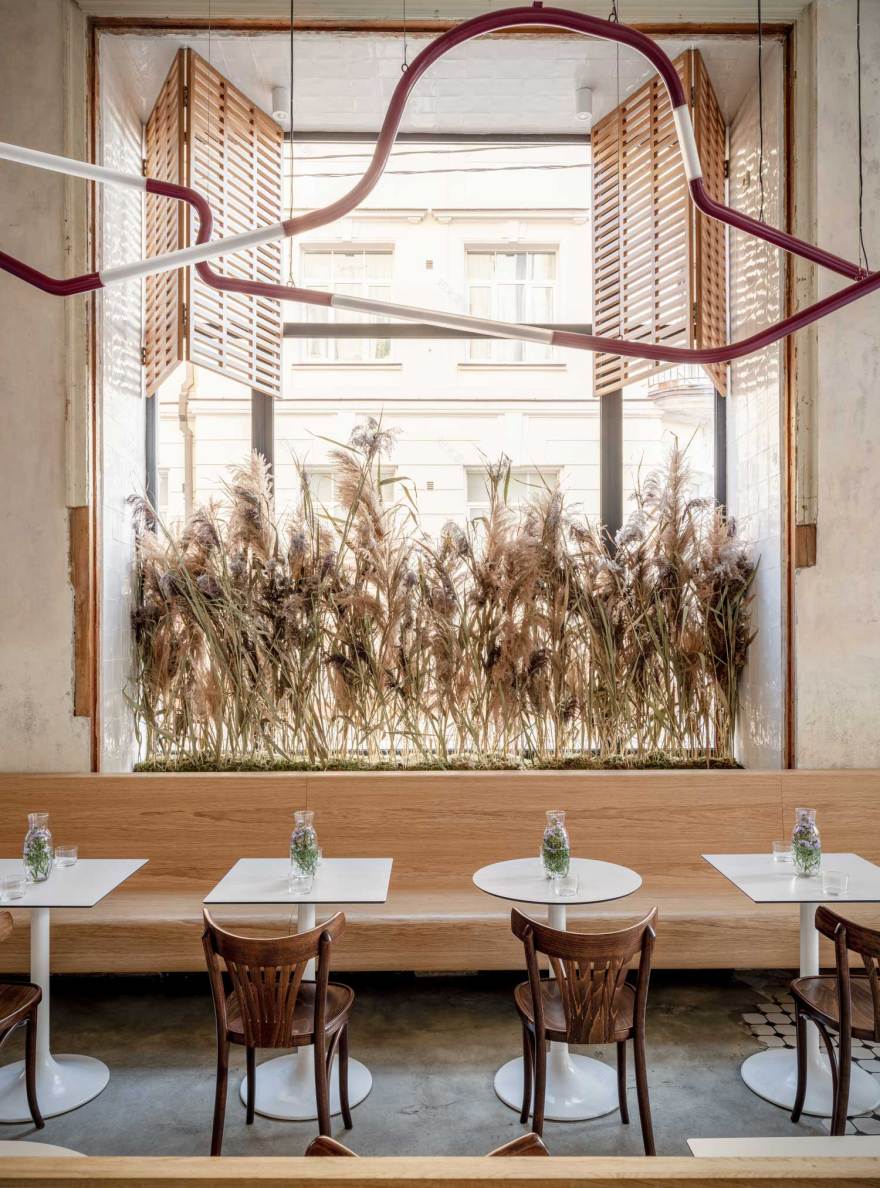 五光十色,诱人的现代烘焙店设计-23