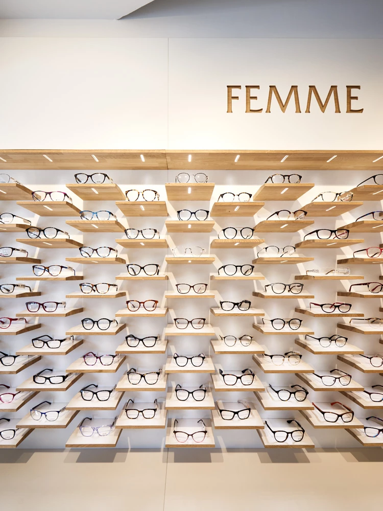 法国保罗眼镜店——聚焦产品的独特设计-13