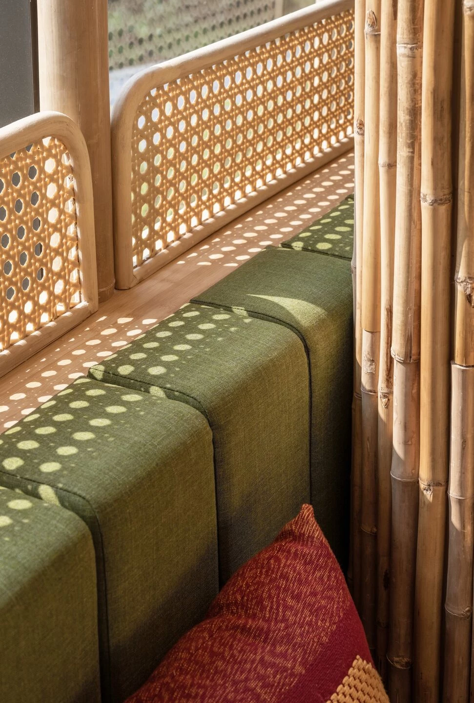 泰国东北风情餐厅设计-21