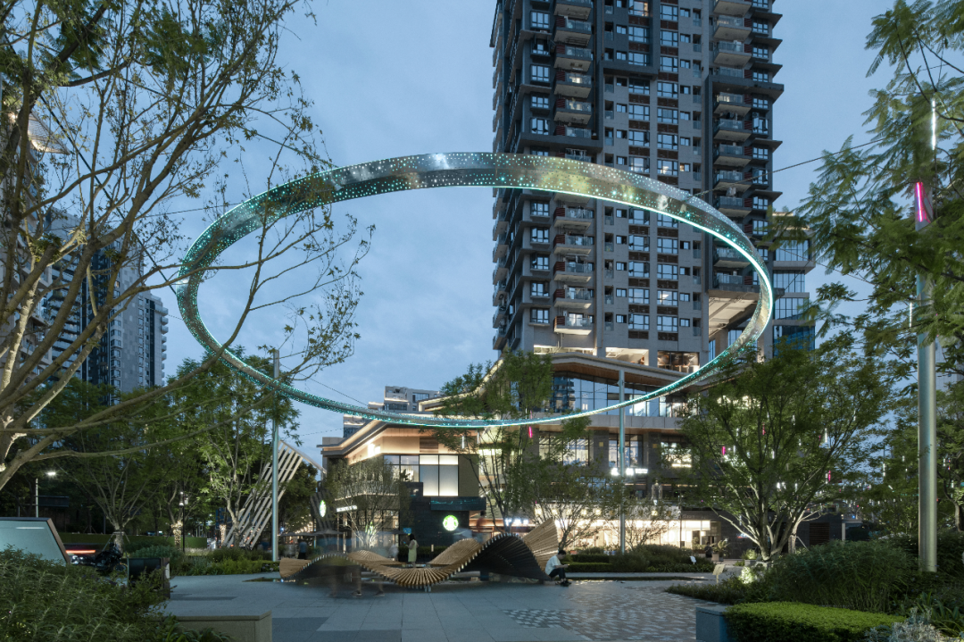 成都麓湖·麓坊中心,时空旅行者丨中国成都丨上海柏熙标识有限公司-6