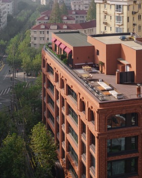 晶大厦（番禺路586号风貌改造）丨中国上海丨MUDO墨度建筑+帝奥设计集团