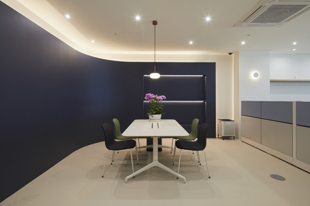 现代简约风 36 平米办公空间设计-13