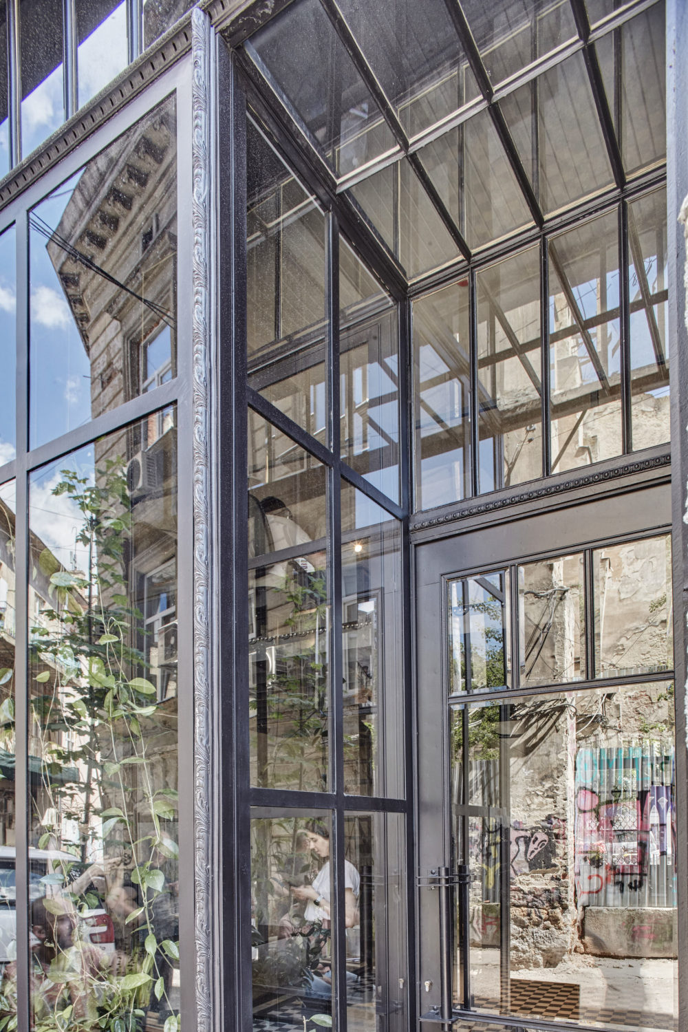 乌克兰利沃夫 Radio Garage 实验画廊改造-45