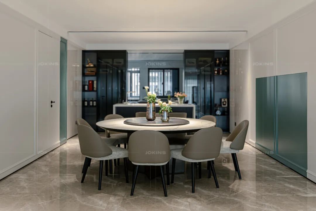 湖蓝之境 · 现代私宅的雅致与舒适丨乔金斯-15