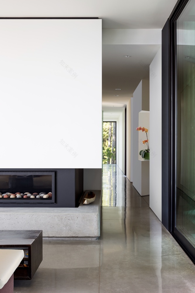 火山岩上的 Okada Marshall House-44