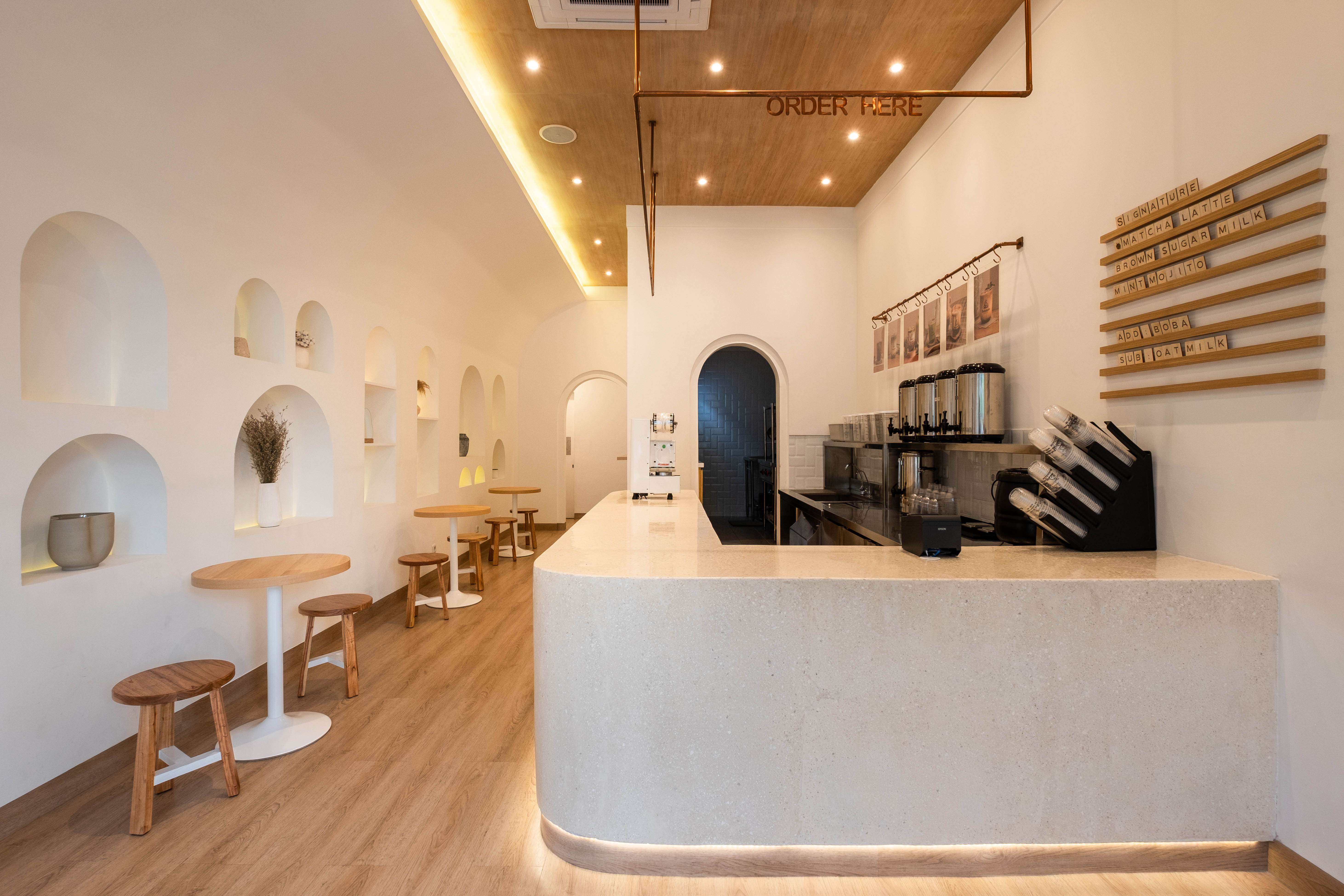 跌进兔子洞的咖啡店丨印度丨Sarasa Studio-0