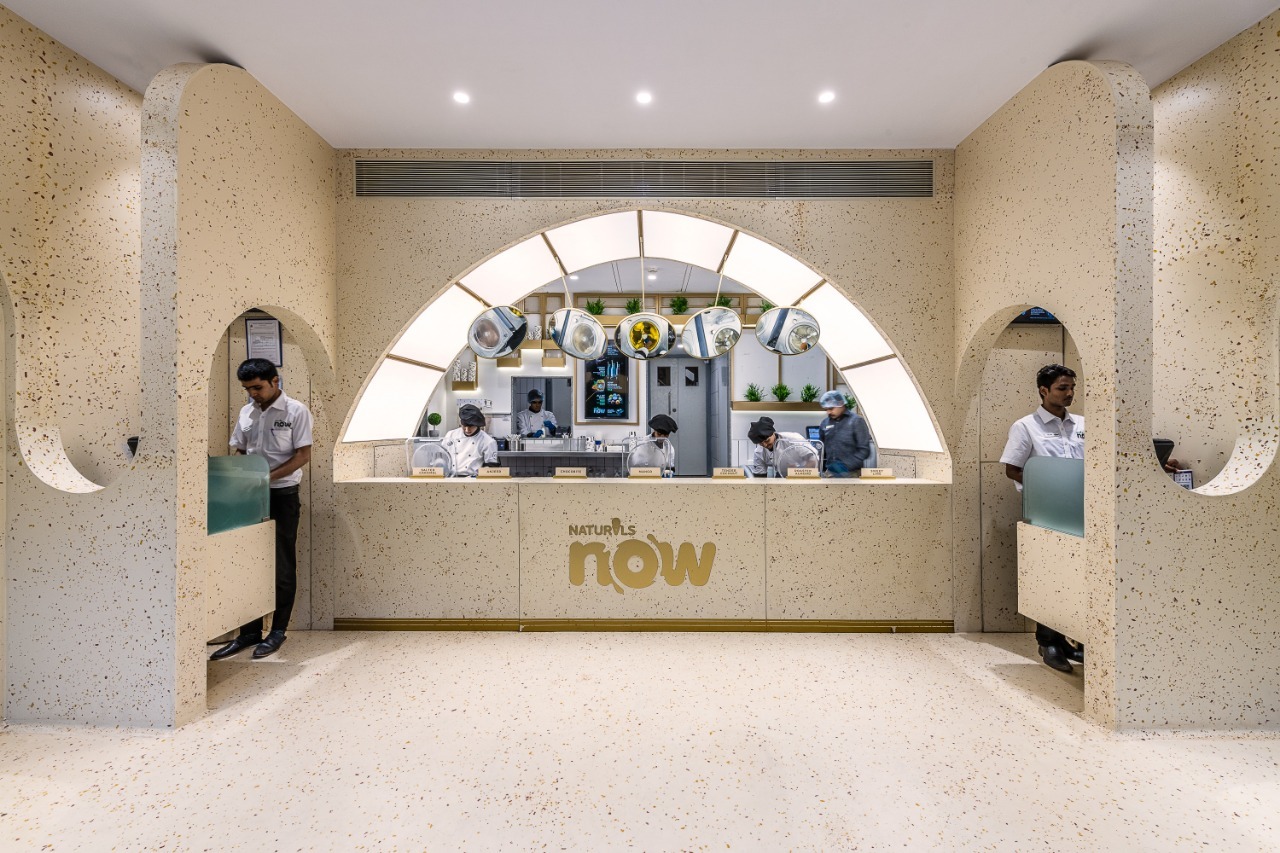 Naturals Now Shop / Drink Water Design Studio-14