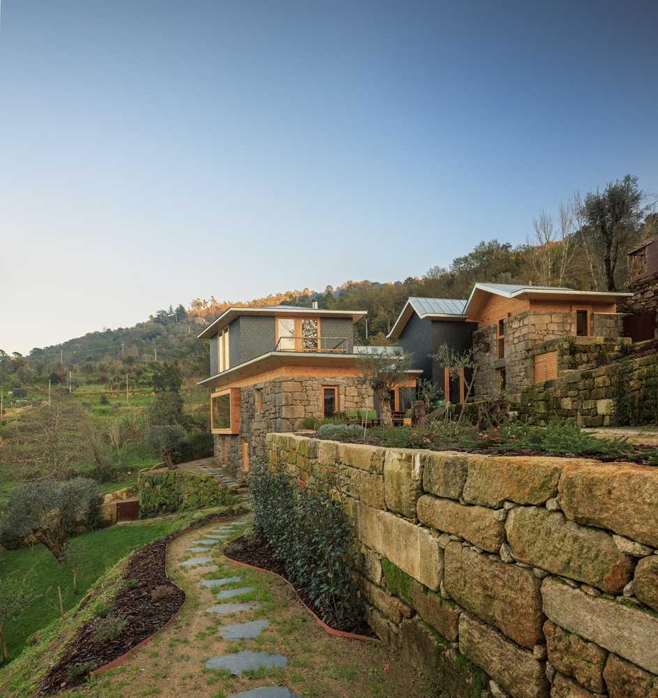 葡萄牙埃尔米达住宅创新改造丨Carlos Castanheira-28