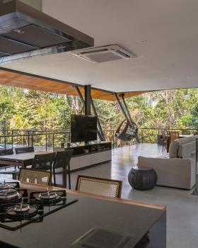 巴西塔鲁马住宅丨Laurent Troost Architectures