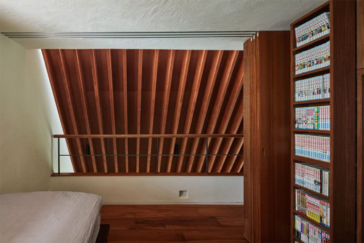 House of Glittering Leaves-13