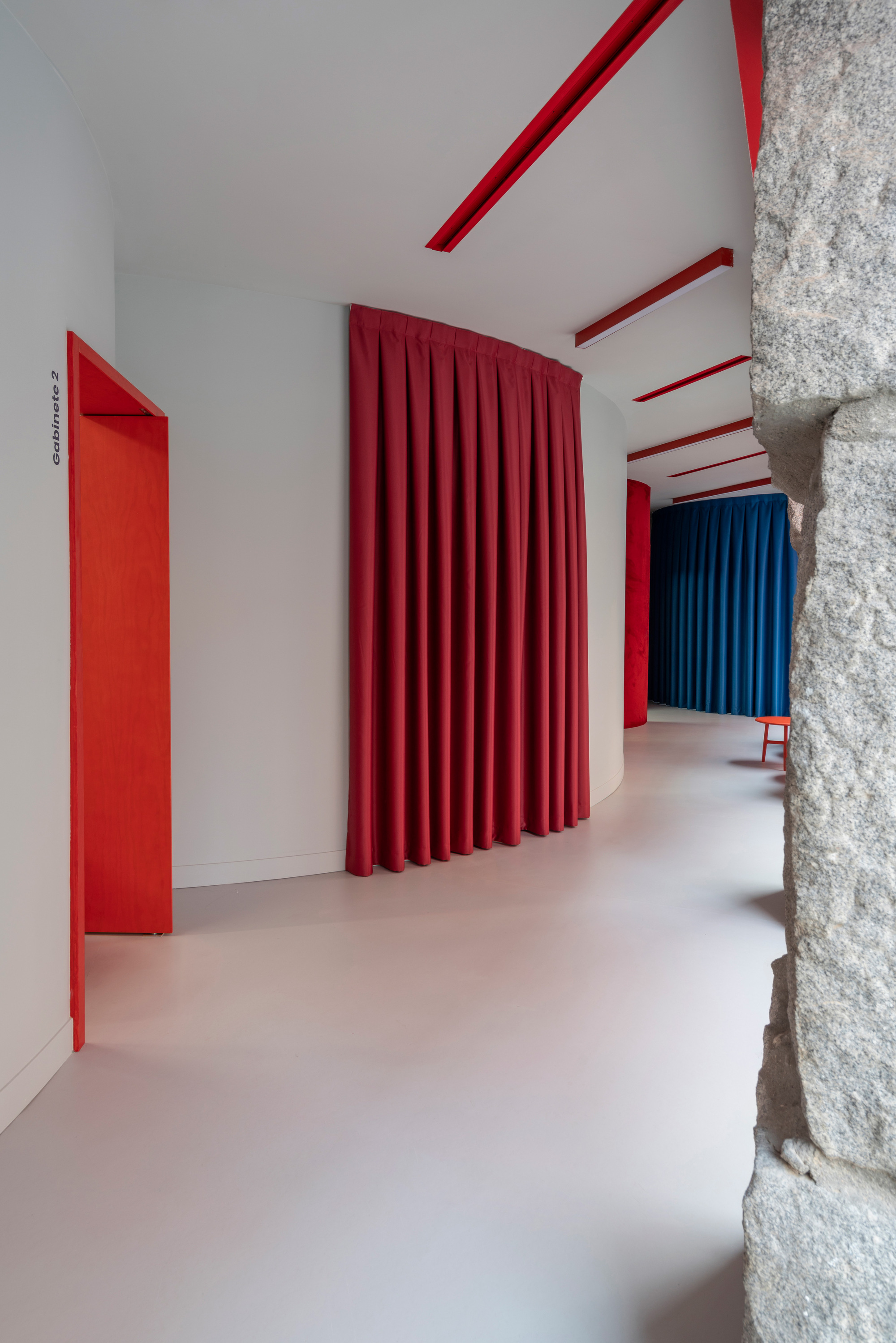 Clínica 牙科诊所设计丨西班牙马德里丨Raúl Sánchez-15