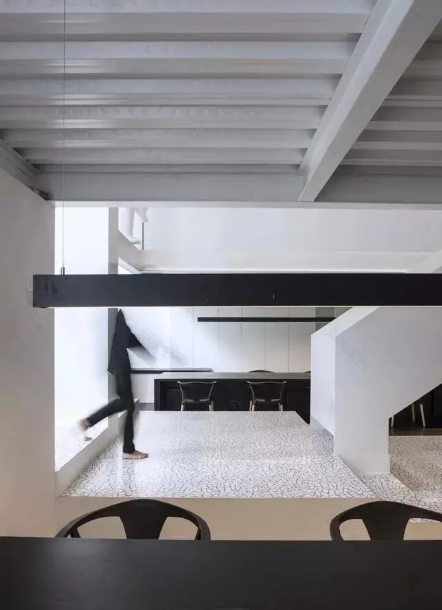 静谧时尚|灰色调办公空间-71