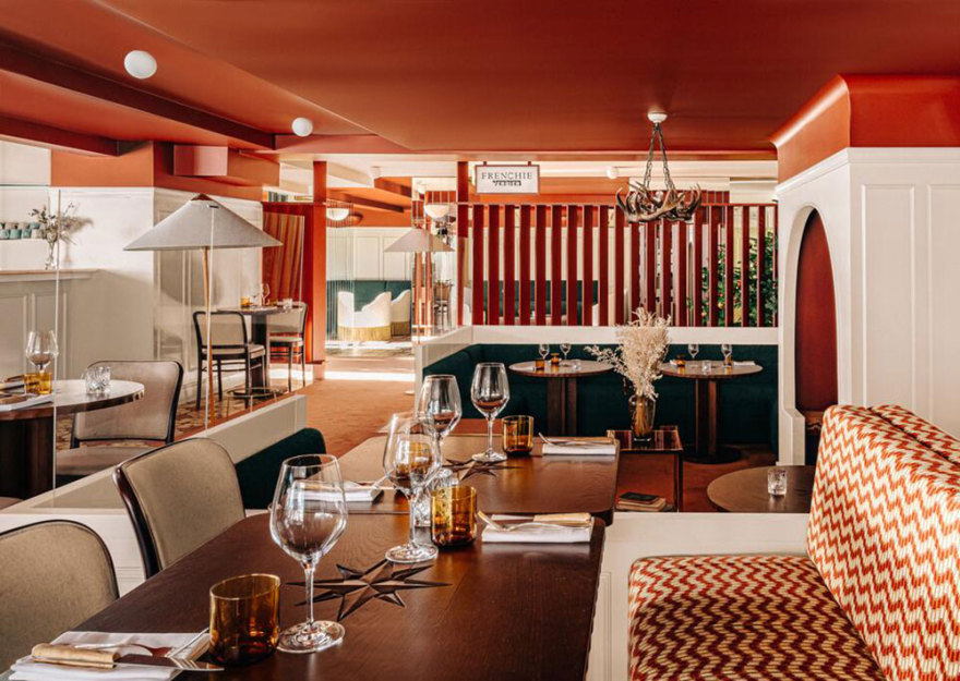 瑞士实验性高山酒店 | 时尚与传统的完美融合-12