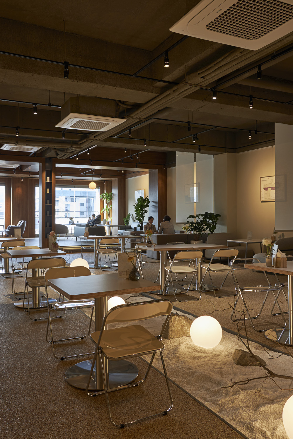 现代高级风 240 平咖啡厅设计-13