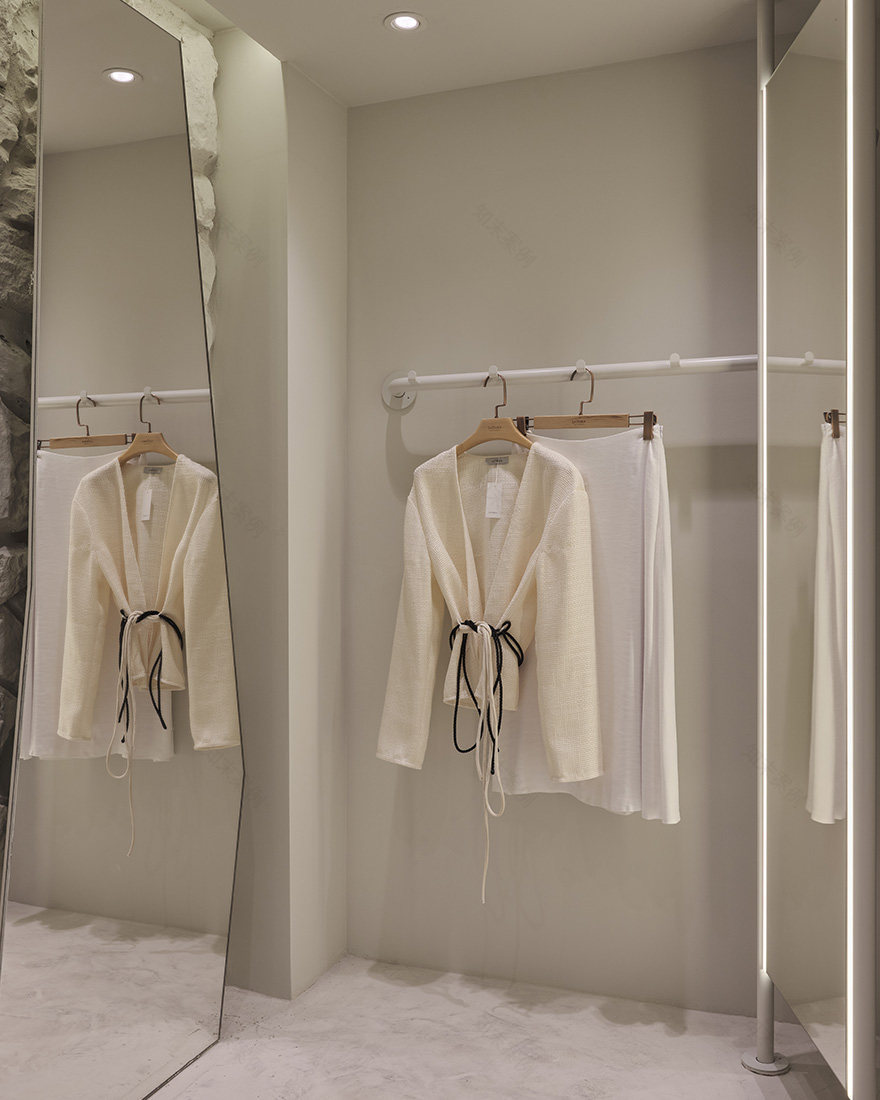 圣彼得堡服装品牌 LaTrika 莫斯科旗舰店设计丨俄罗斯莫斯科丨JL Studio 团队-9