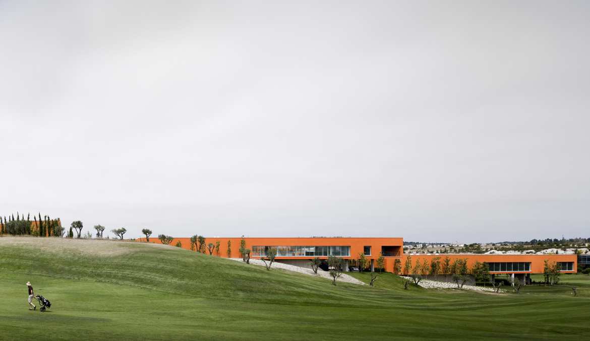 昆塔多博姆苏塞索别墅群丨葡萄牙丨Carrilho da Graça arquitectos-5